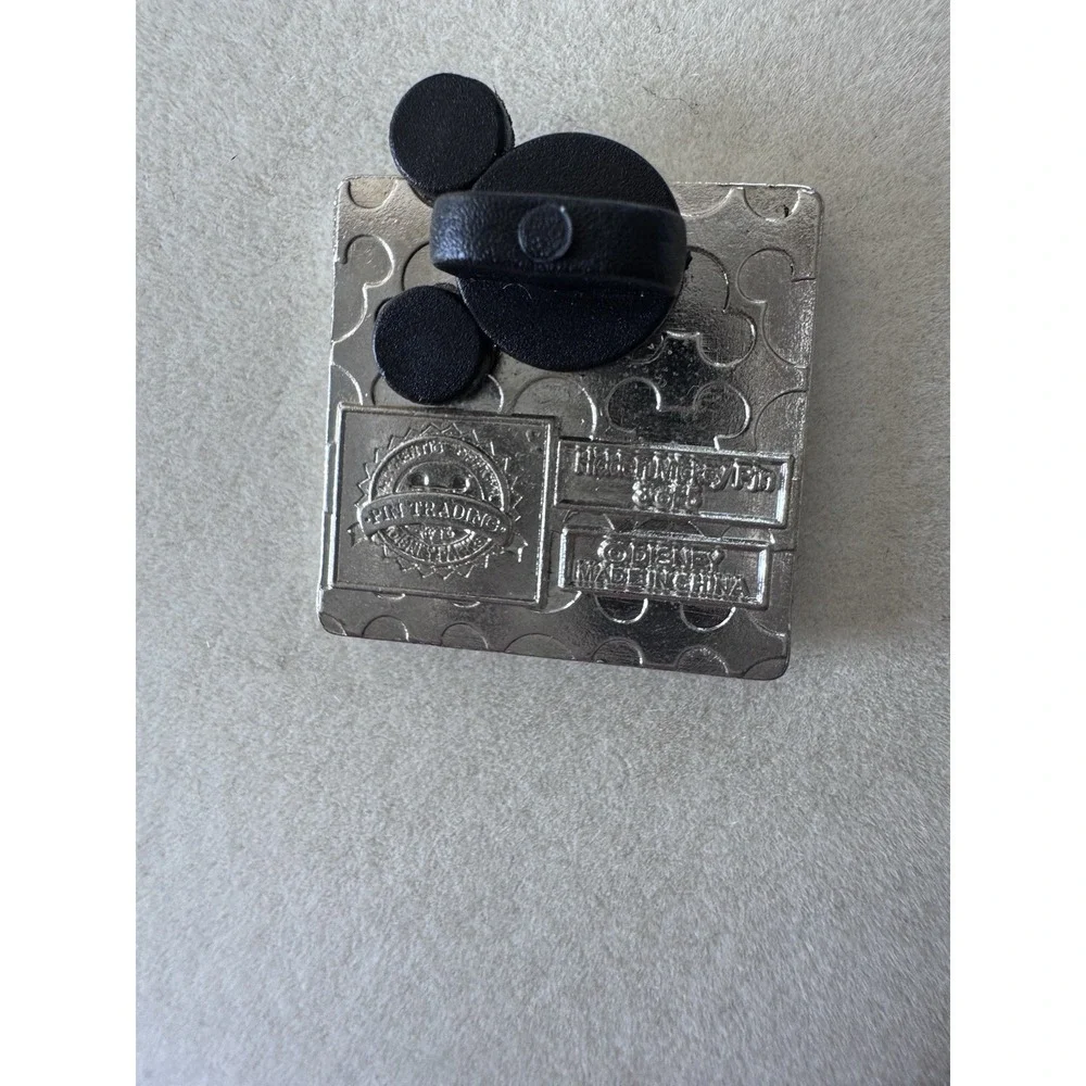 Disney Trading Pins 119760 WDW/DLR - 2017 Hidden Mickey - Smiling Disney Villain